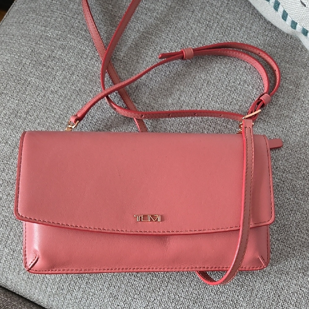 BNWT TUMI Purse or Wallet